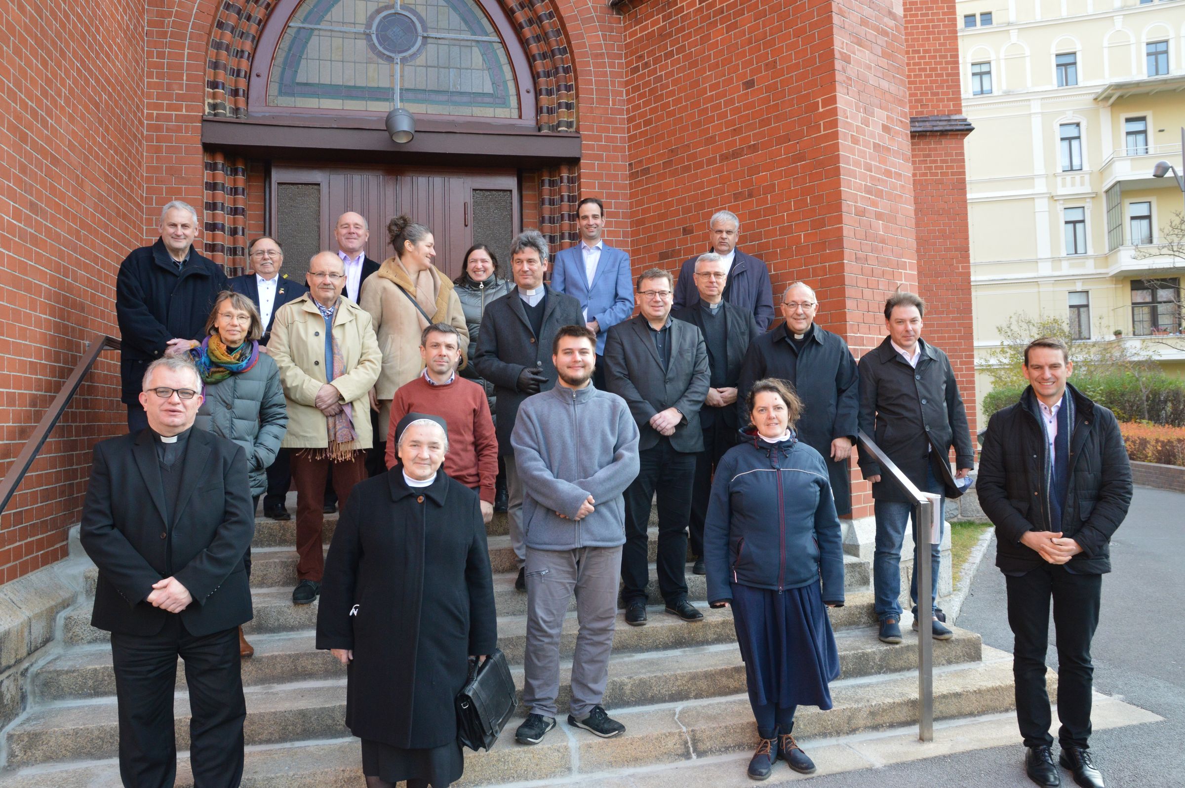 ||REPORT|| "Polish-German-Czech dialogue of Christians"