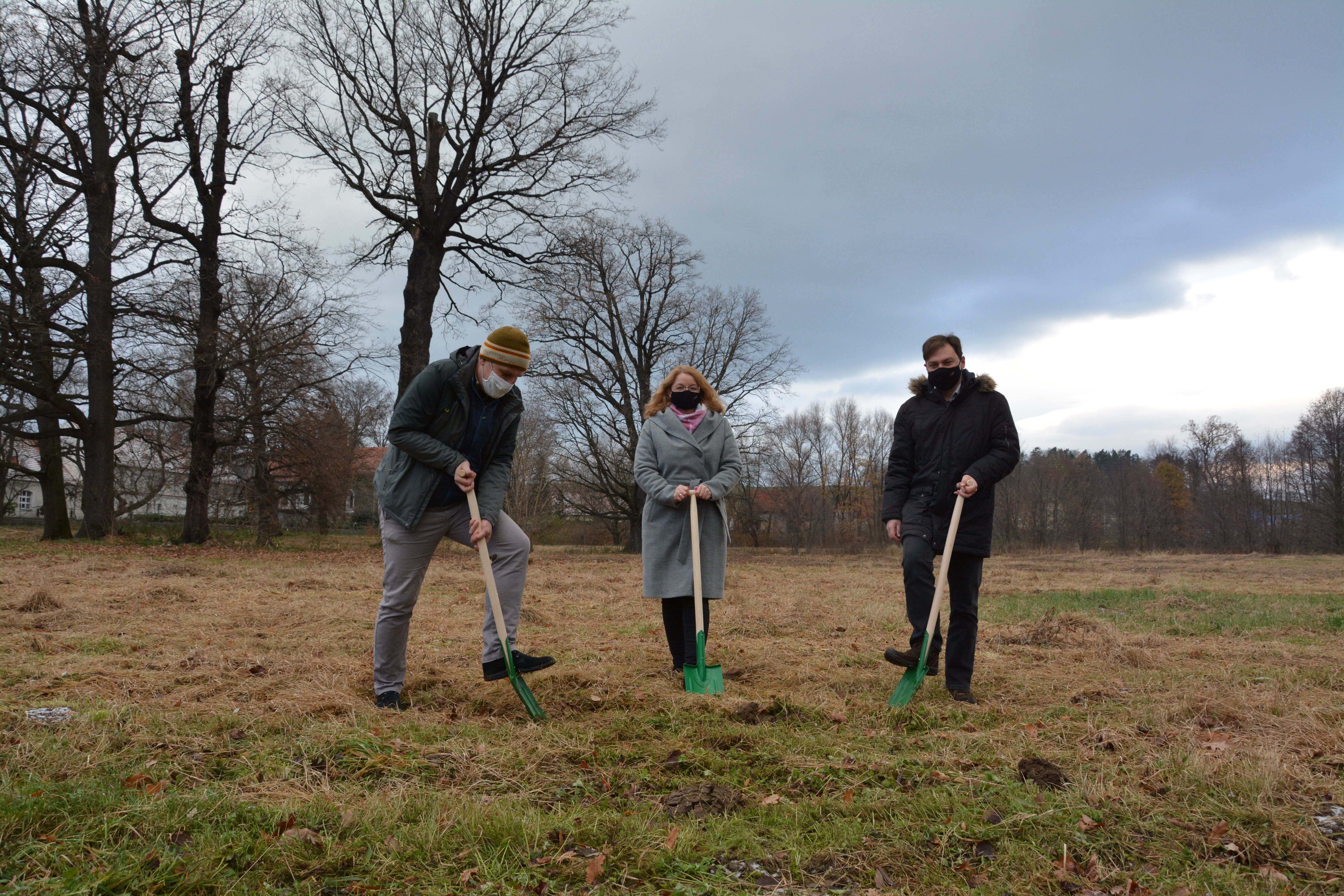 Inauguration of construction of an ecological garden in Krzyżowa - 3.12.2020 