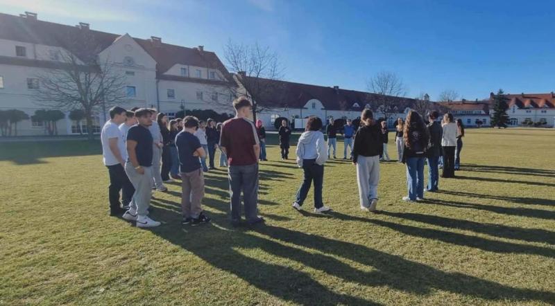 PHOTO-2026-04-15-09-38-00-5